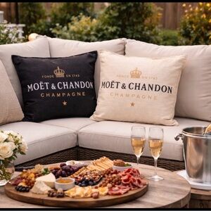 MOËT & CHANDON LUXURY THROW PILLOWCASES SET OF 2 - BLACK & CREAM 16” BRAND NEW